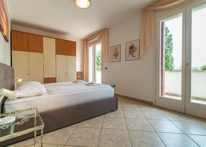 Faggio 16a Вилла *